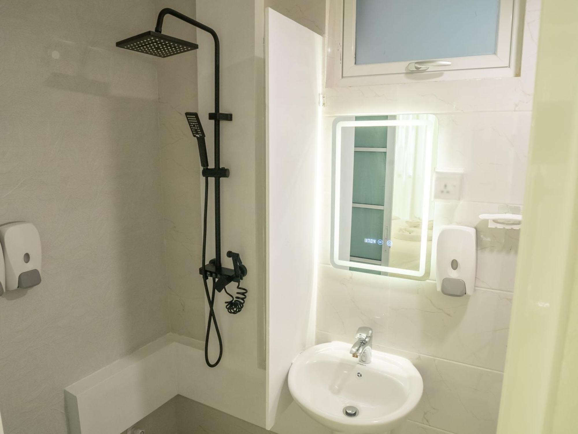 Beachfront Apartment Male Ngoại thất bức ảnh